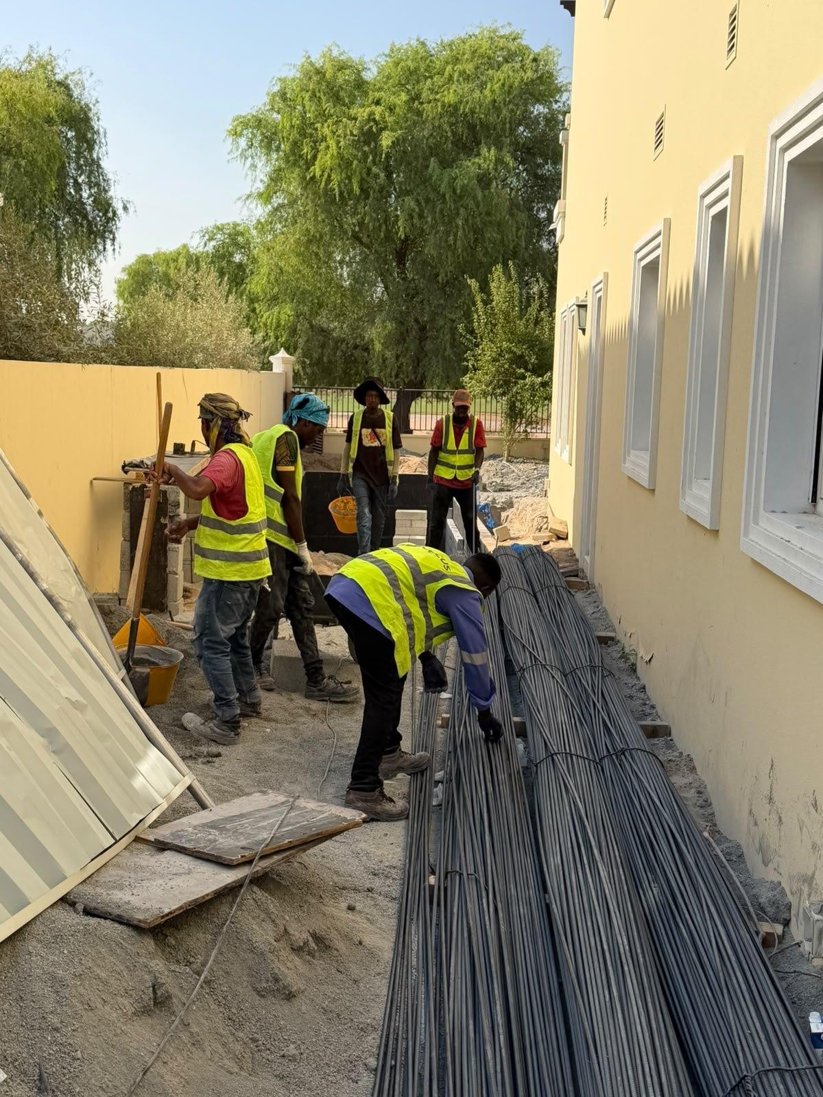 Reinforcement fixed for boundary and retaining works on a Vocus site, Dubai