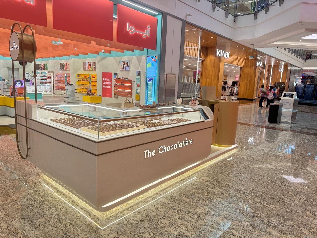 Chocolatier kiosk display and signage, Mirdif City Centre, Dubai — fit-out by Vocus Design & Build