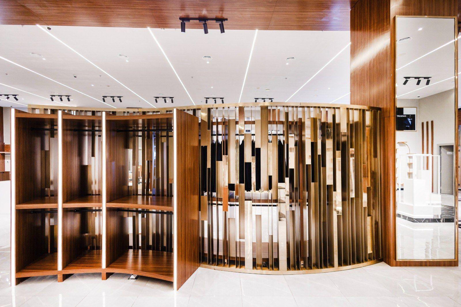 ISSMART, Sahara Centre, Sharjah — retail fit-out by Vocus Design & Build (view 6)